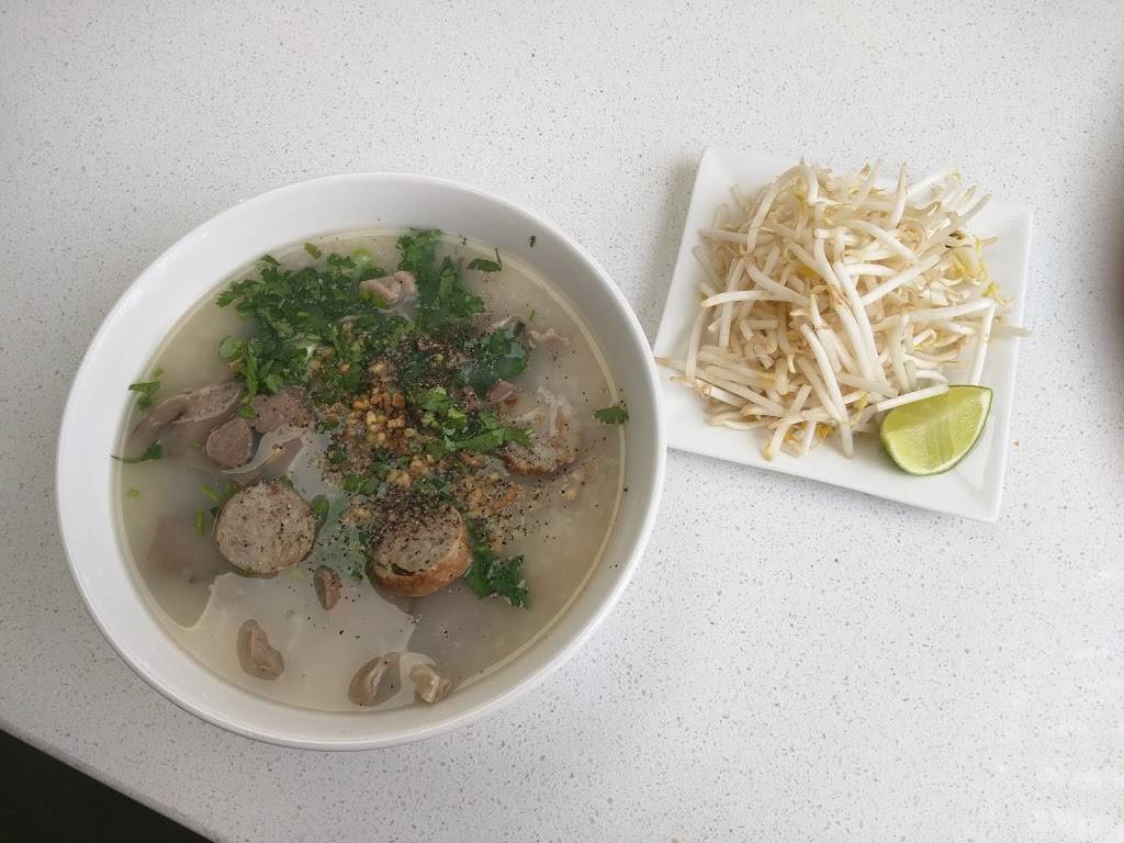 Bun Bo Hue | meal takeaway | 18625 Sherman Way #110, Reseda, CA 91335, USA | 8183429380 OR +1 818-342-9380