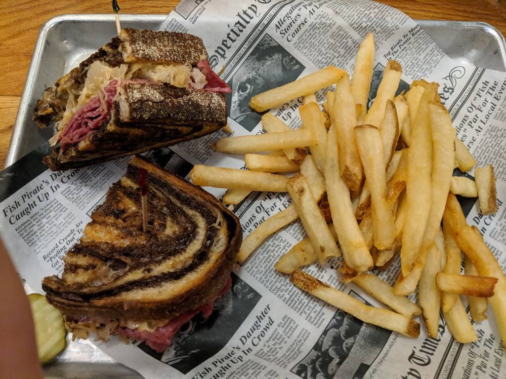 Cherry Street Pub | restaurant | 202 N Cherry St, Lancaster, OH 43130, USA | 7406547828 OR +1 740-654-7828