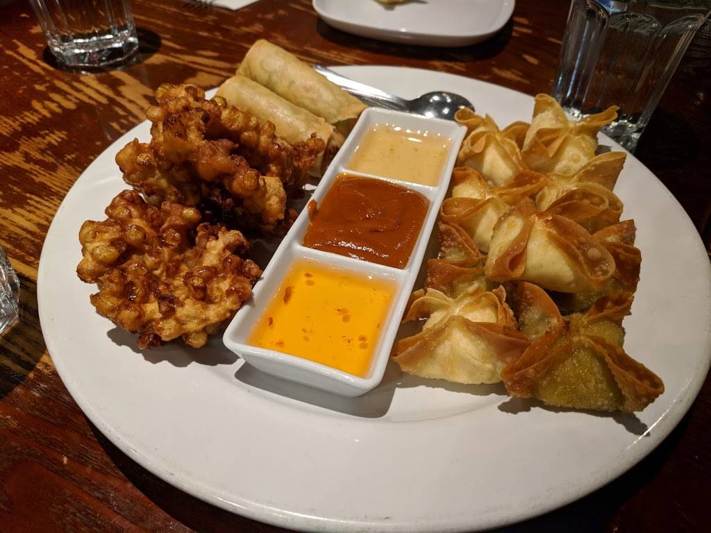 Jhanjay Vegetarian Thai Cuisine | restaurant | 1718 N 45th St, Seattle, WA 98103, USA | 2066321484 OR +1 206-632-1484