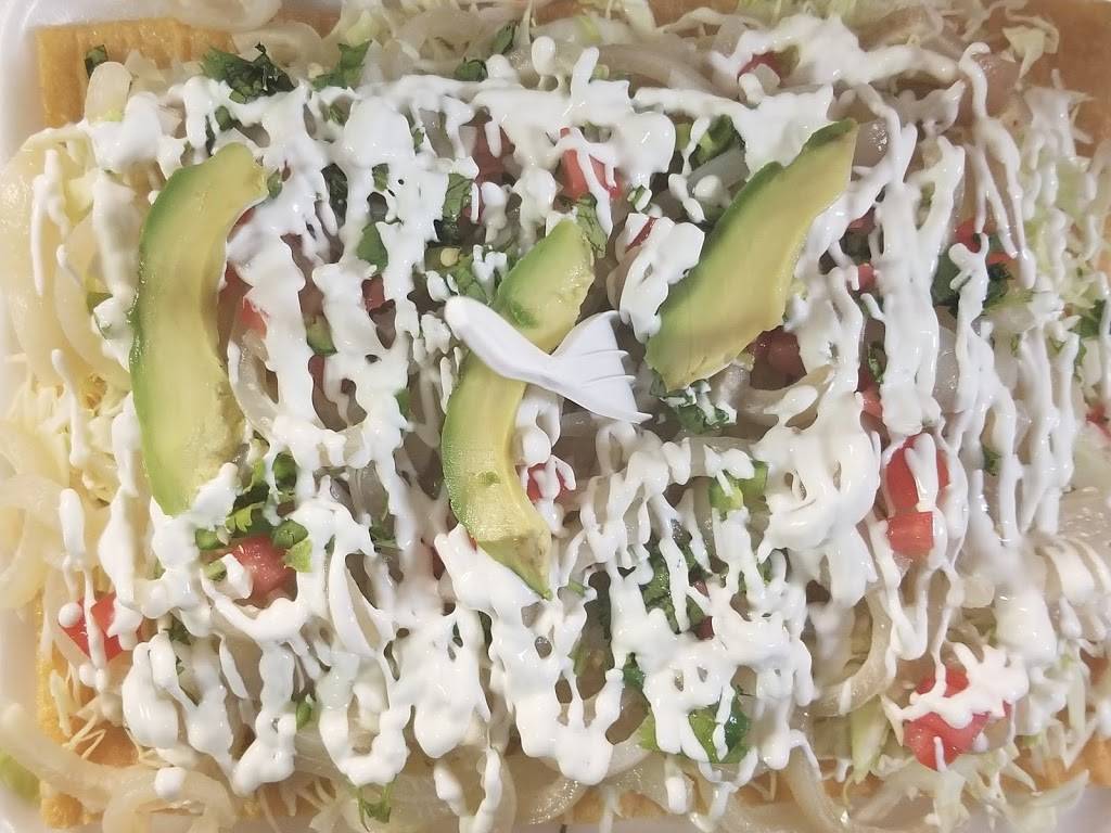 El Rico Chamoyon | restaurant | 710 N Main St, Duncanville, TX 75116, USA | 9724001199 OR +1 972-400-1199