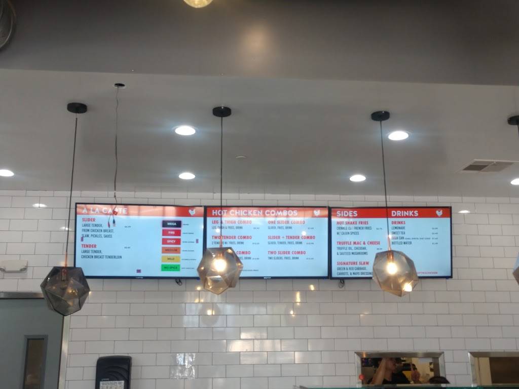 Hotties Nashville Hot Chicken | restaurant | 2022 N Tustin St, Orange, CA 92865, USA | 7143633308 OR +1 714-363-3308