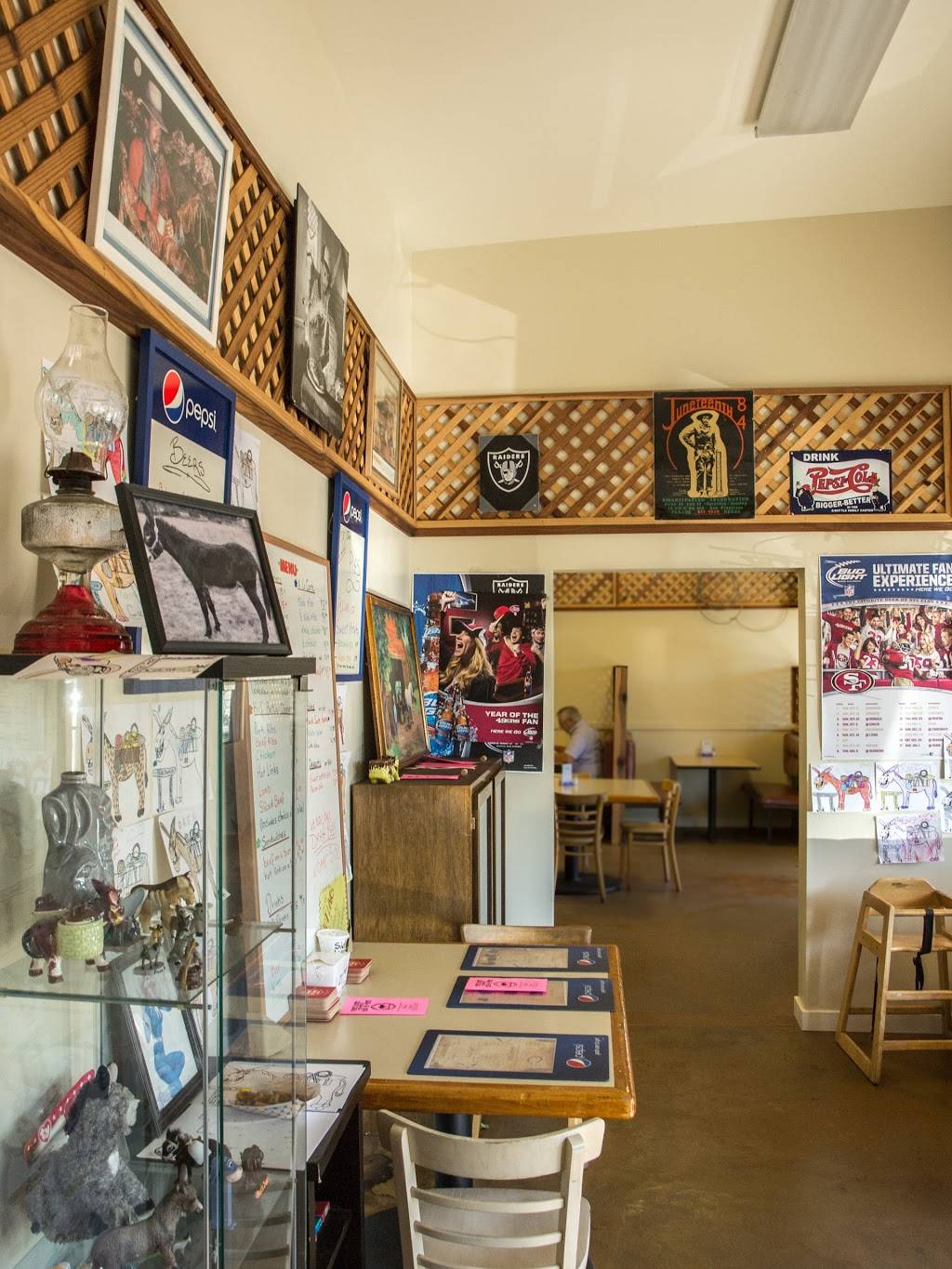 Pack Jack Barbecue | restaurant | 3963 Gravenstein Hwy S, Sebastopol, CA 95472, USA | 7078273665 OR +1 707-827-3665