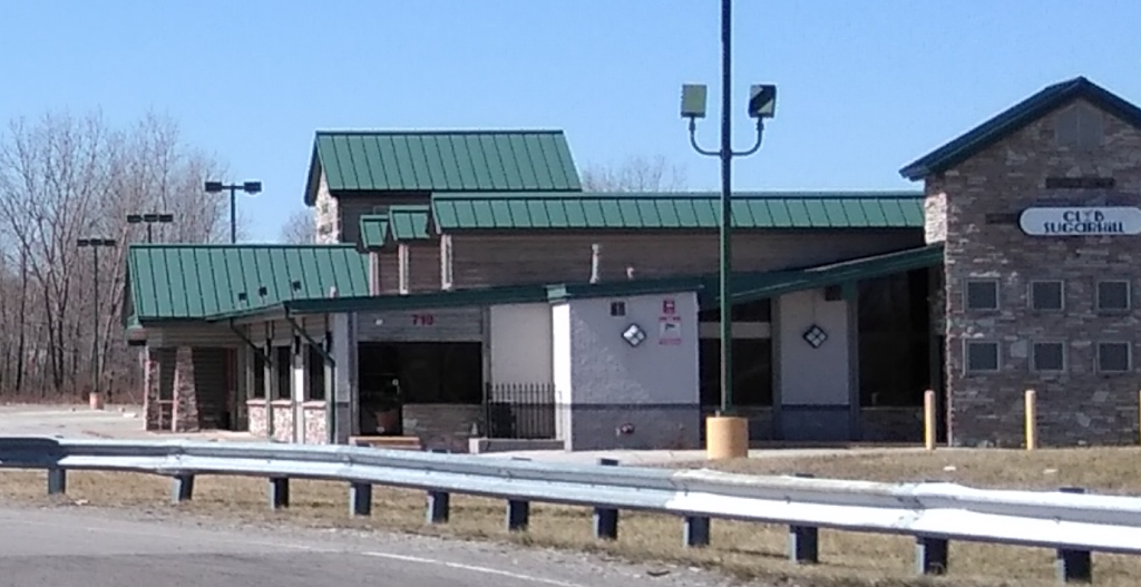 Club Sugarhill | restaurant | 710 S Reynolds Rd, Toledo, OH 43615, USA | 4197203328 OR +1 419-720-3328