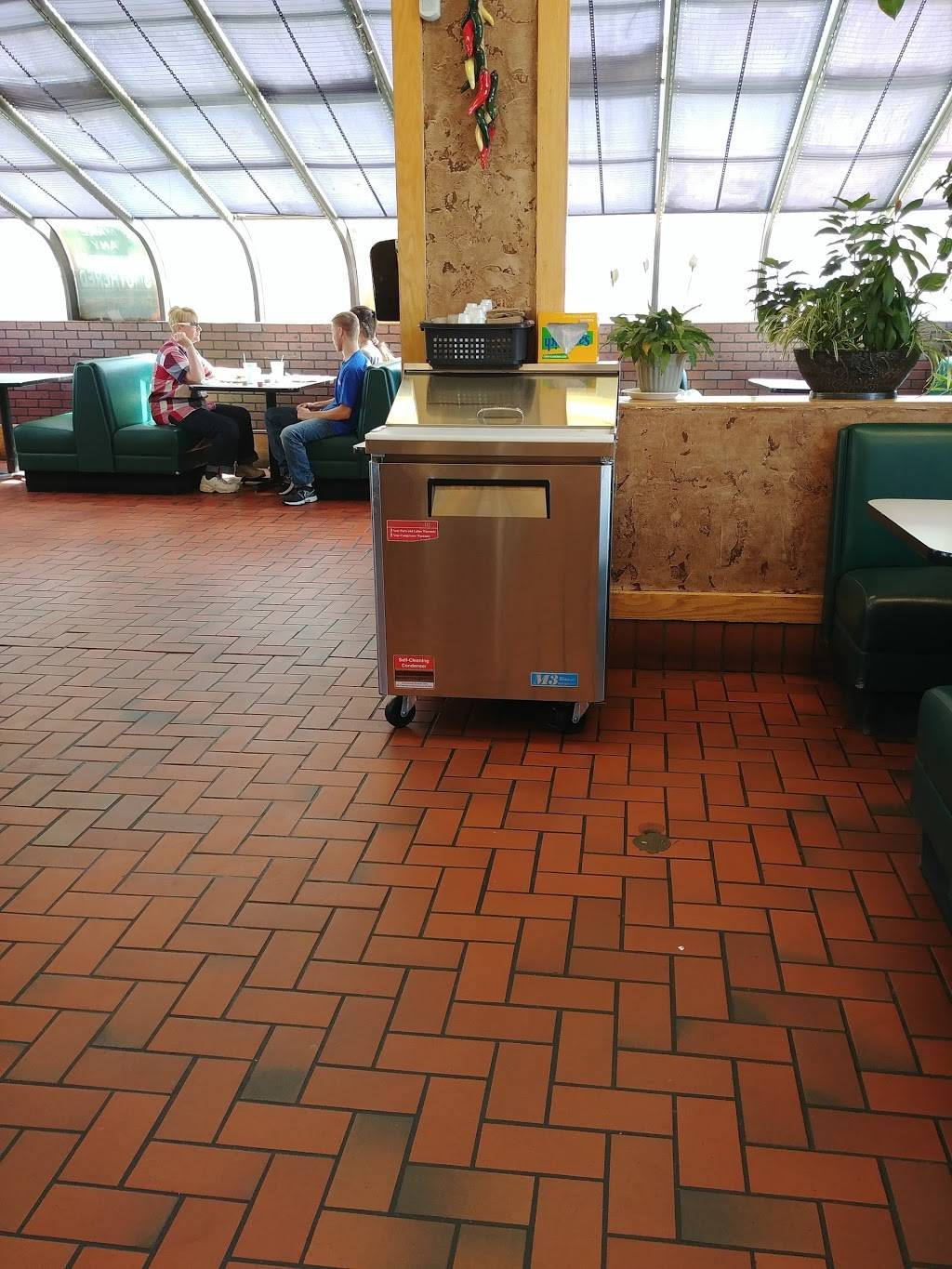 Floribertos Mexican Food | restaurant | 980 S Main St, Brigham City, UT 84302, USA | 4357342074 OR +1 435-734-2074