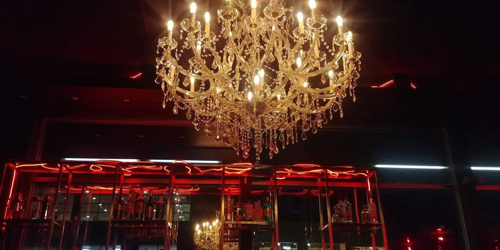 DarkHorse by Sals | restaurant | 10 N Livingston St, Madison, WI 53703, USA | 6083058885 OR +1 608-305-8885