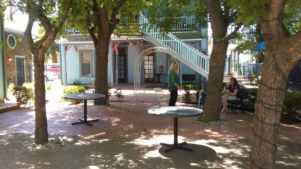 The Irwin Street Inn | restaurant | 522 N Irwin St, Hanford, CA 93230, USA | 5595838000 OR +1 559-583-8000