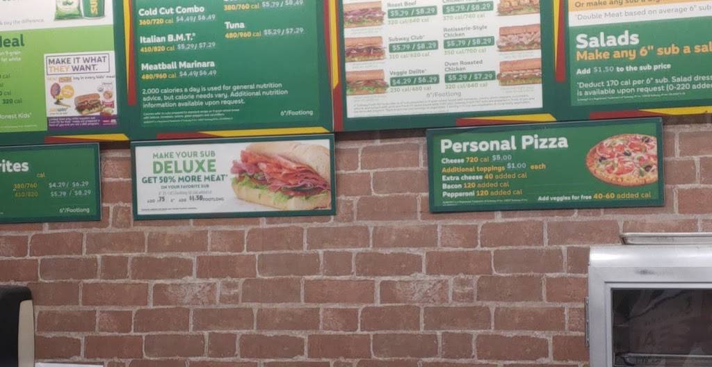 Subway | restaurant | 750 Baker Rd, Dexter, MI 48130, USA | 7344267881 OR +1 734-426-7881