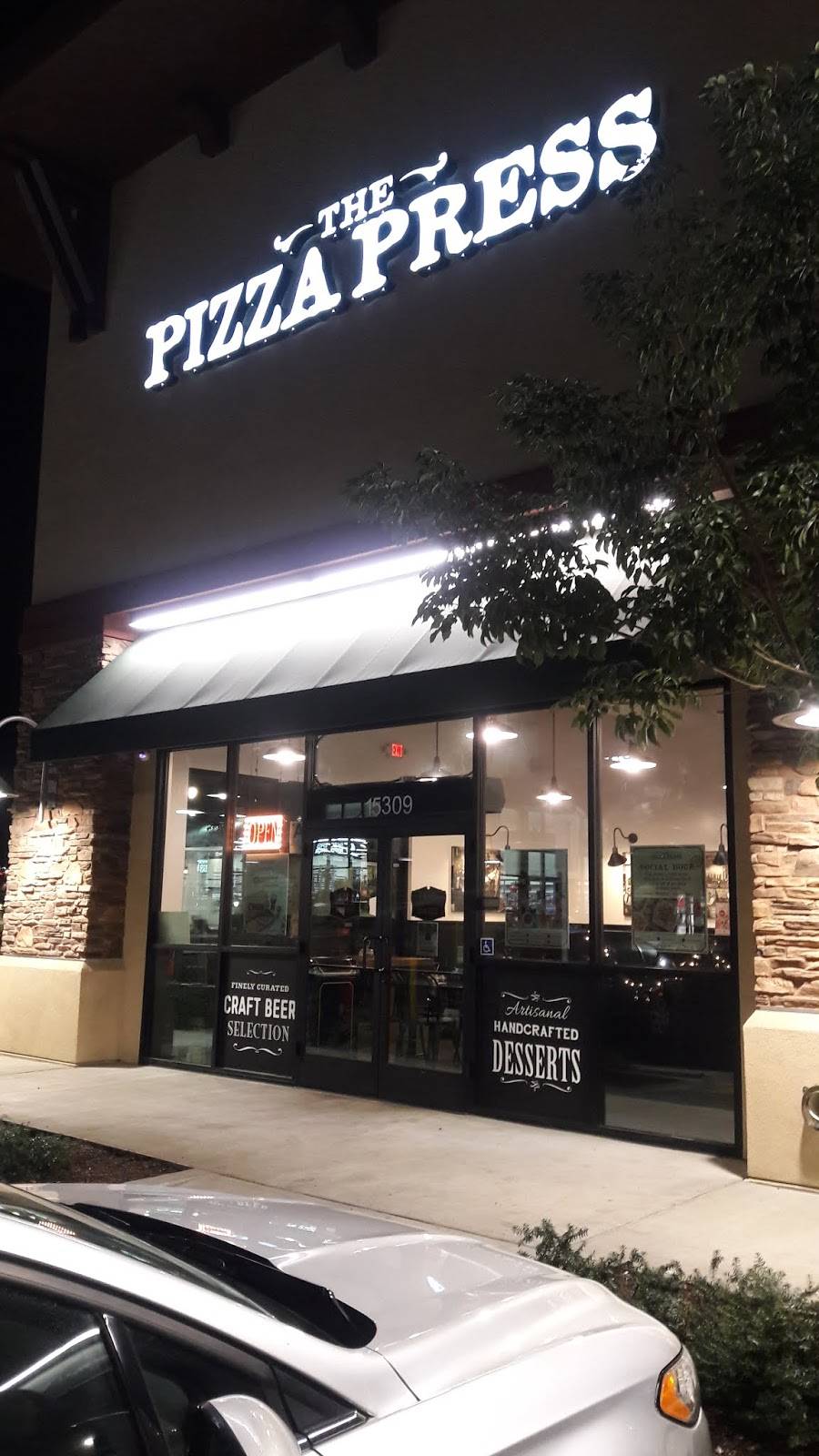 The Pizza Press | restaurant | 15309 Whittier Blvd, Whittier, CA 90603, USA | 5629056060 OR +1 562-905-6060