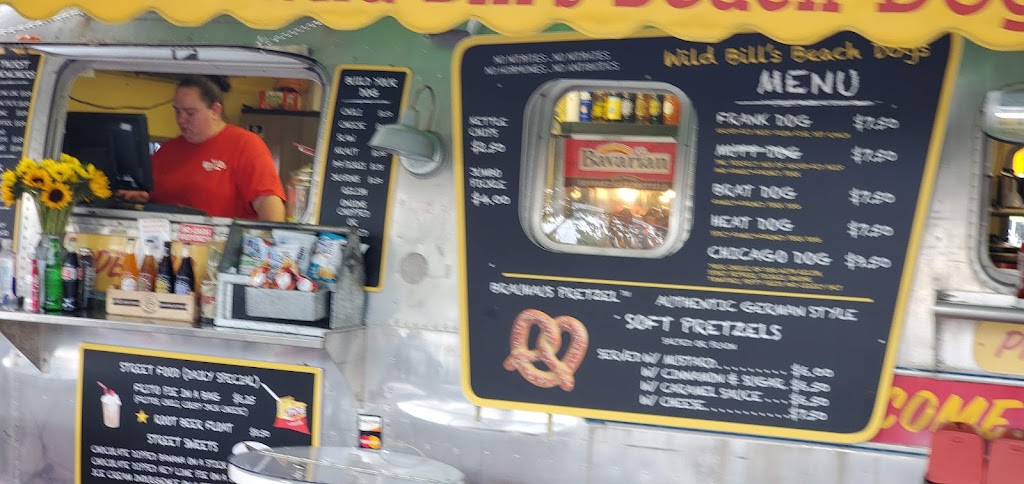 Wild Bills Beach Dogs | restaurant | 2235 E County Hwy 30A, Santa Rosa Beach, FL 32459, USA | 8502310802 OR +1 850-231-0802