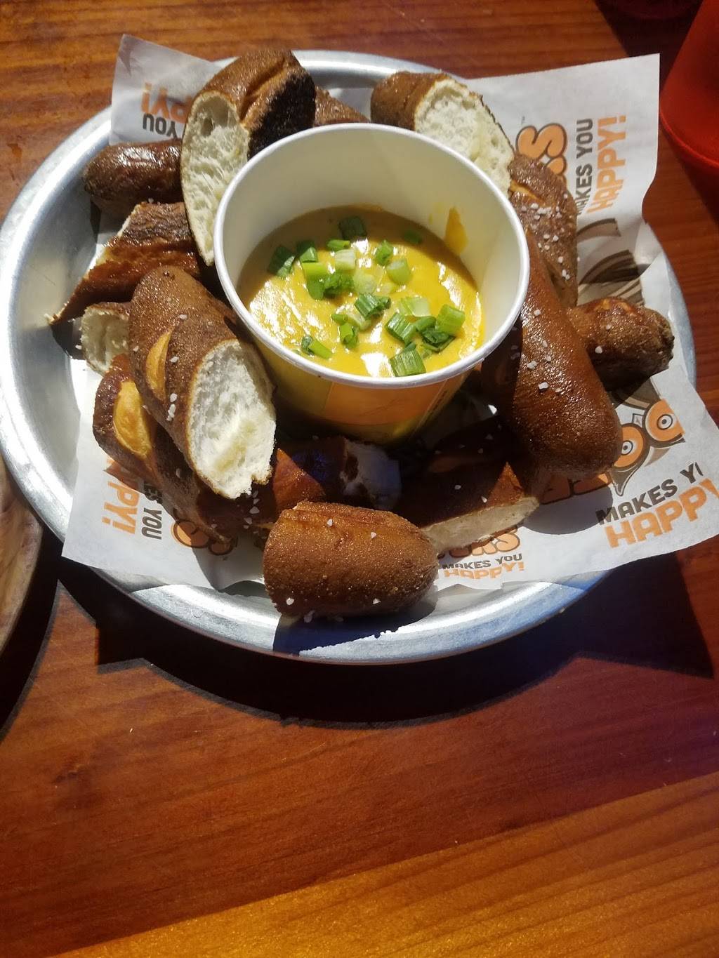 Hooters | restaurant | 725 N Milliken Ave, Ontario, CA 91764, USA | 9099892209 OR +1 909-989-2209