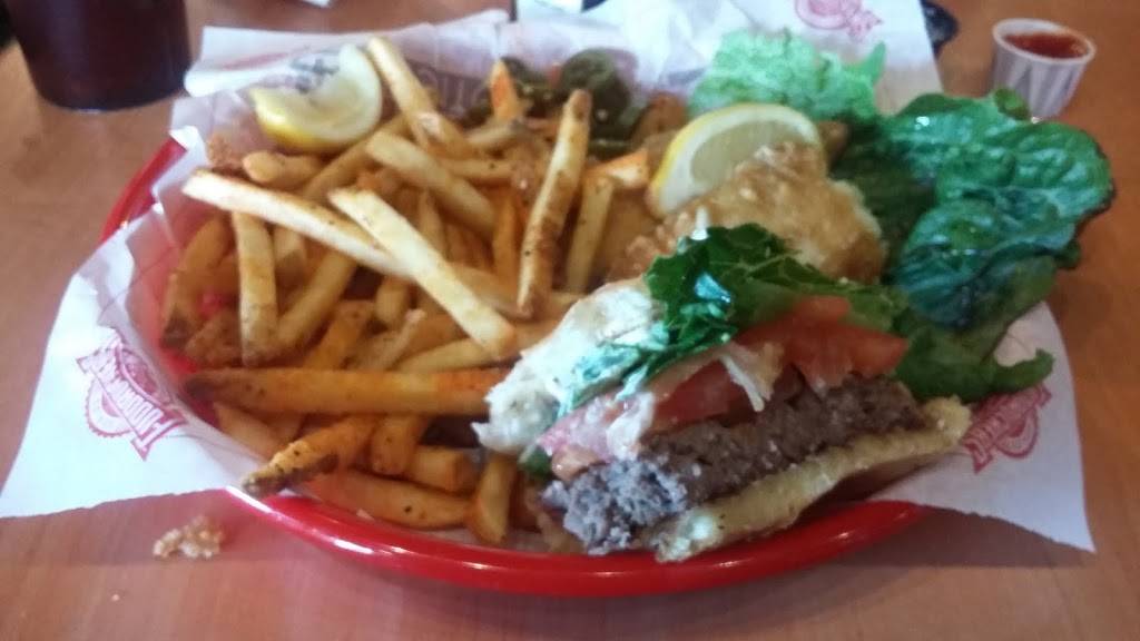 Fuddruckers | restaurant | 3848 McHenry Ave, Modesto, CA 95350, USA | 2093383833 OR +1 209-338-3833