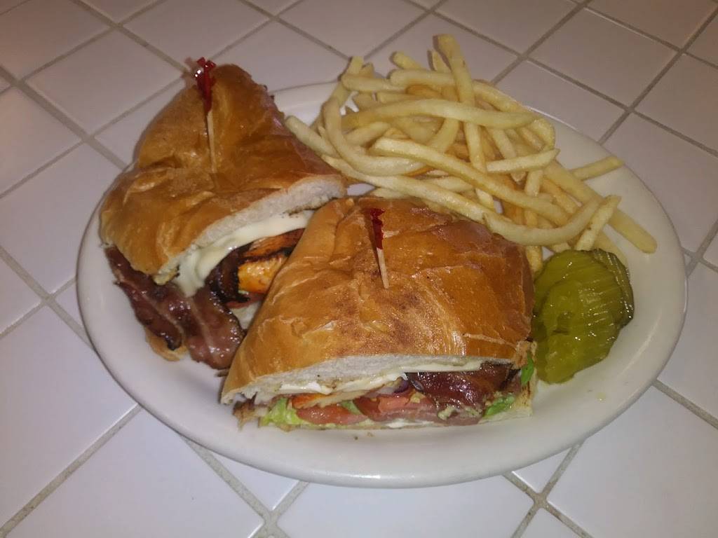 Rosies Cafe | restaurant | 3001 Bayshore Rd, Benicia, CA 94510, USA | 7077451154 OR +1 707-745-1154