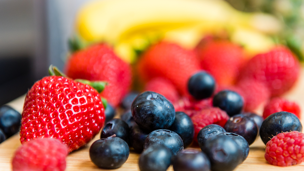 Paradise Smoothies | restaurant | 10910 Domain Dr #106, Austin, TX 78758, USA | 5123304498 OR +1 512-330-4498