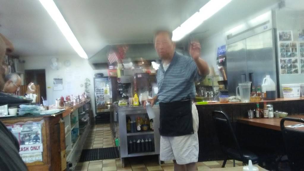 Jerrys Coffee Shop | restaurant | 4817 E Los Angeles Ave, Simi Valley, CA 93063, USA | 8055261652 OR +1 805-526-1652