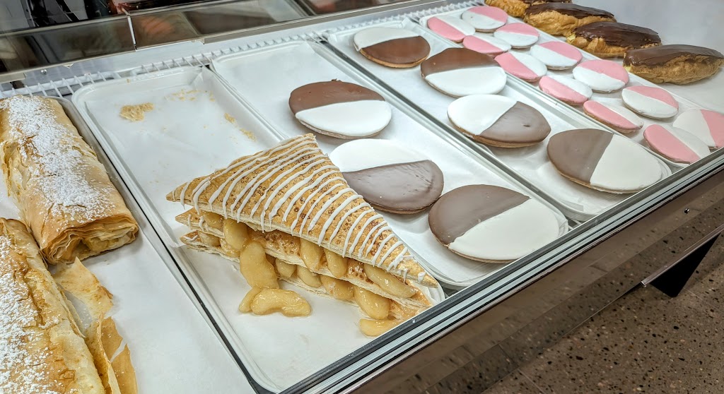 Radins Delicatessen | restaurant | 486 Evesham Rd, Cherry Hill, NJ 08003, USA | 8565095492 OR +1 856-509-5492