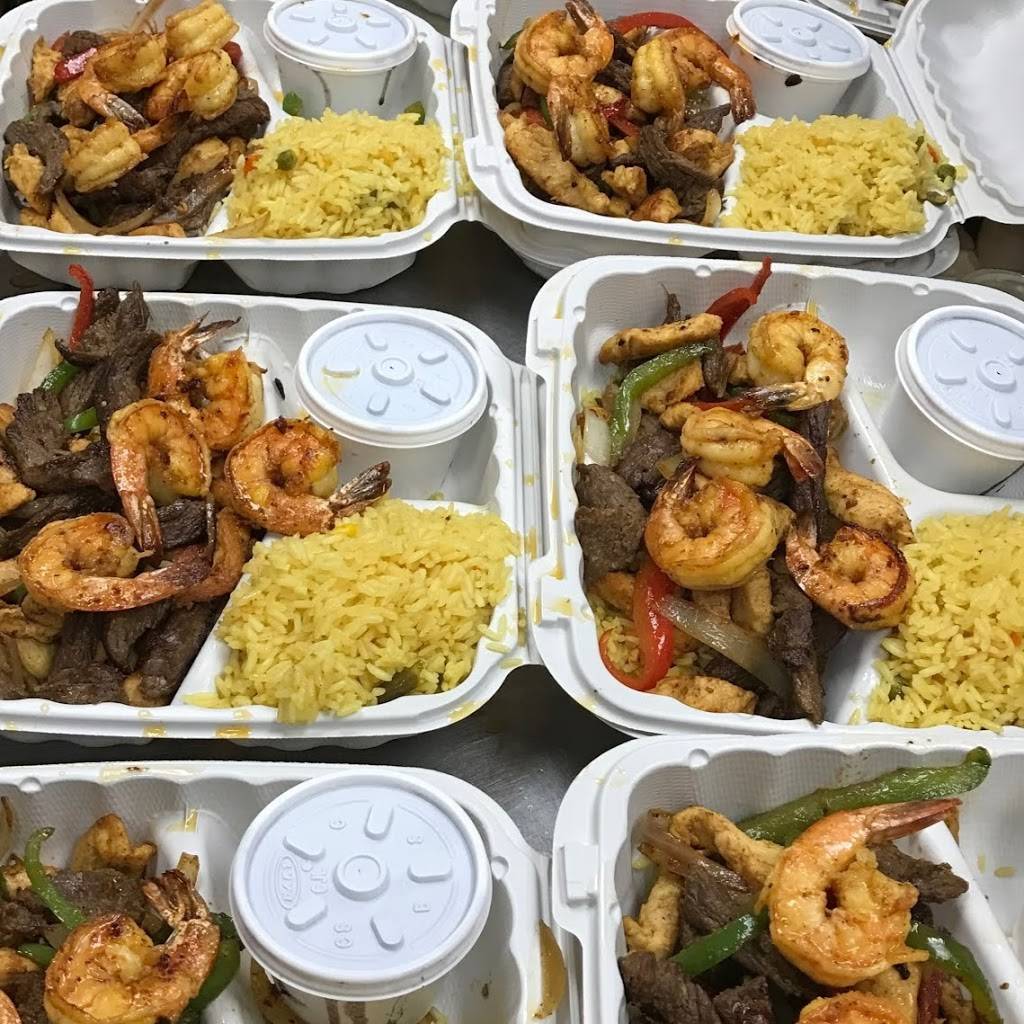 Silvestre Chicken | restaurant | 5922 Riggs Rd, Chillum, MD 20783, USA | 2023044126 OR +1 202-304-4126