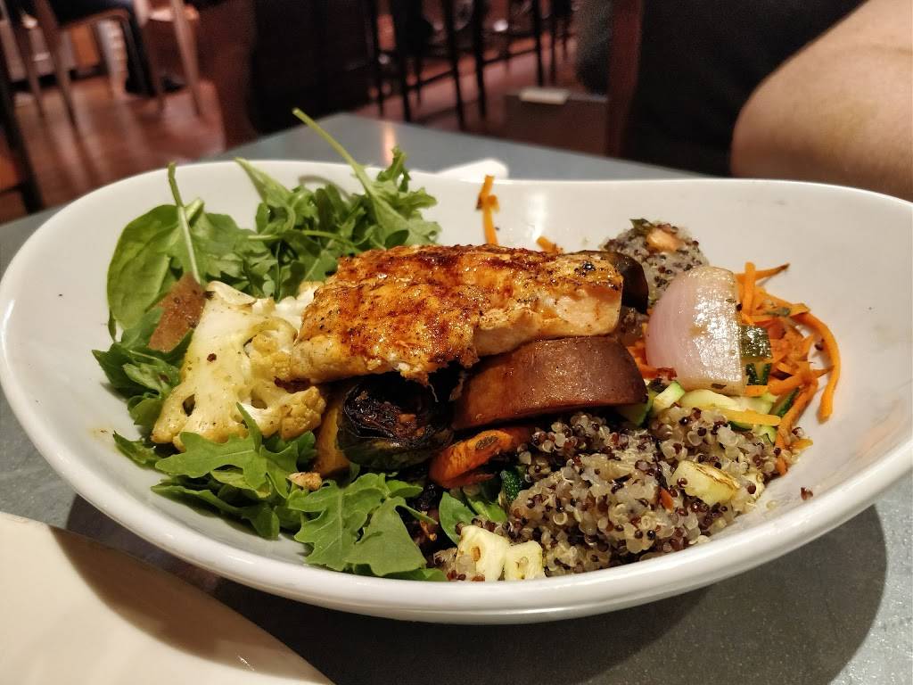 Sharkys Woodfired Mexican Grill | restaurant | 18426 Nordhoff St, Northridge, CA 91325, USA | 8187722800 OR +1 818-772-2800