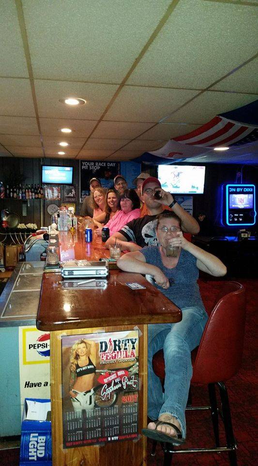 V Bar | restaurant | 1012 W Main St, Lyons, KS 67554, USA | 6204742043 OR +1 620-474-2043