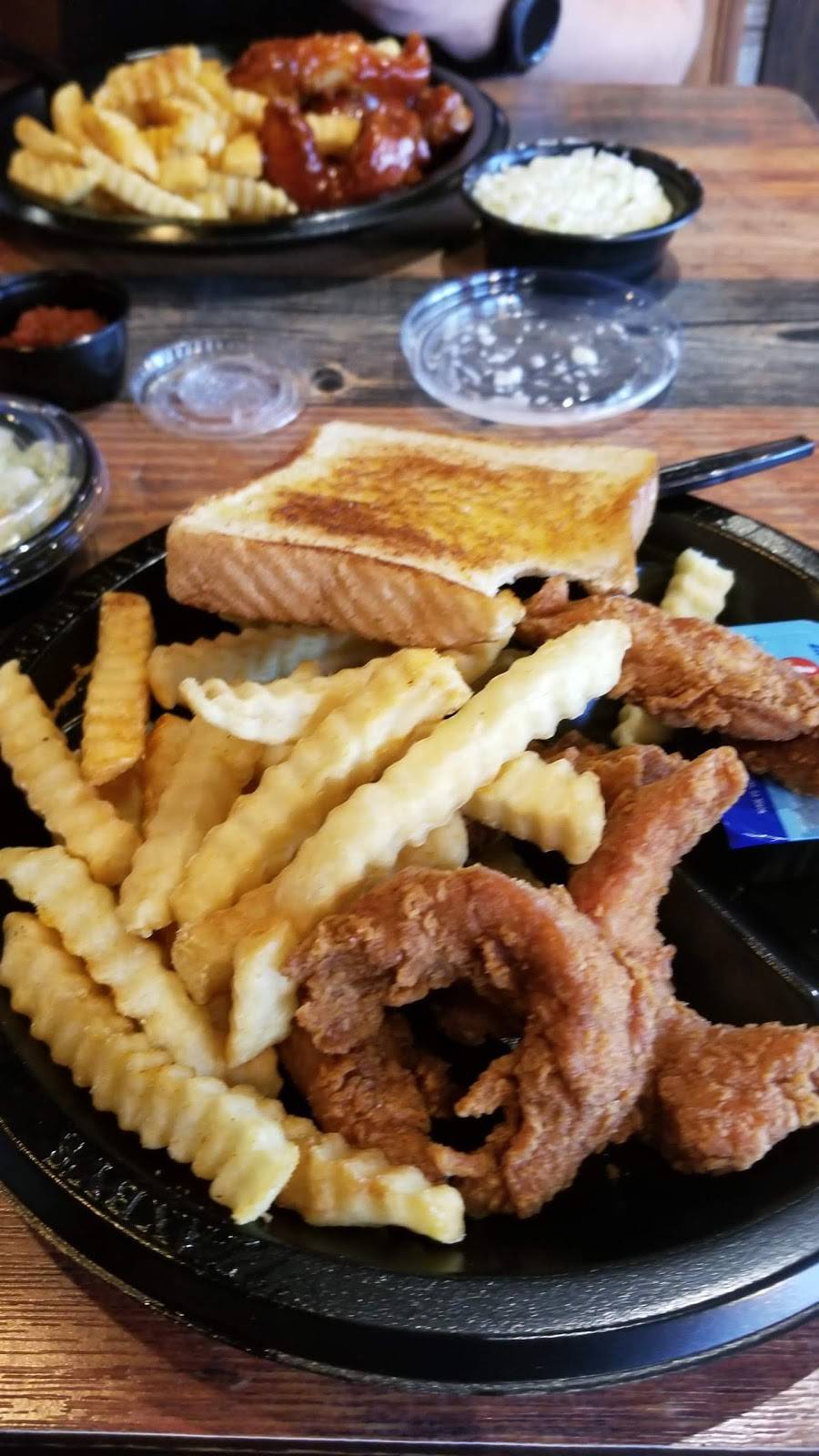 Zaxbys Chicken Fingers & Buffalo Wings | restaurant | 1450 N Liberty St, Waynesboro, GA 30830, USA | 7064370066 OR +1 706-437-0066