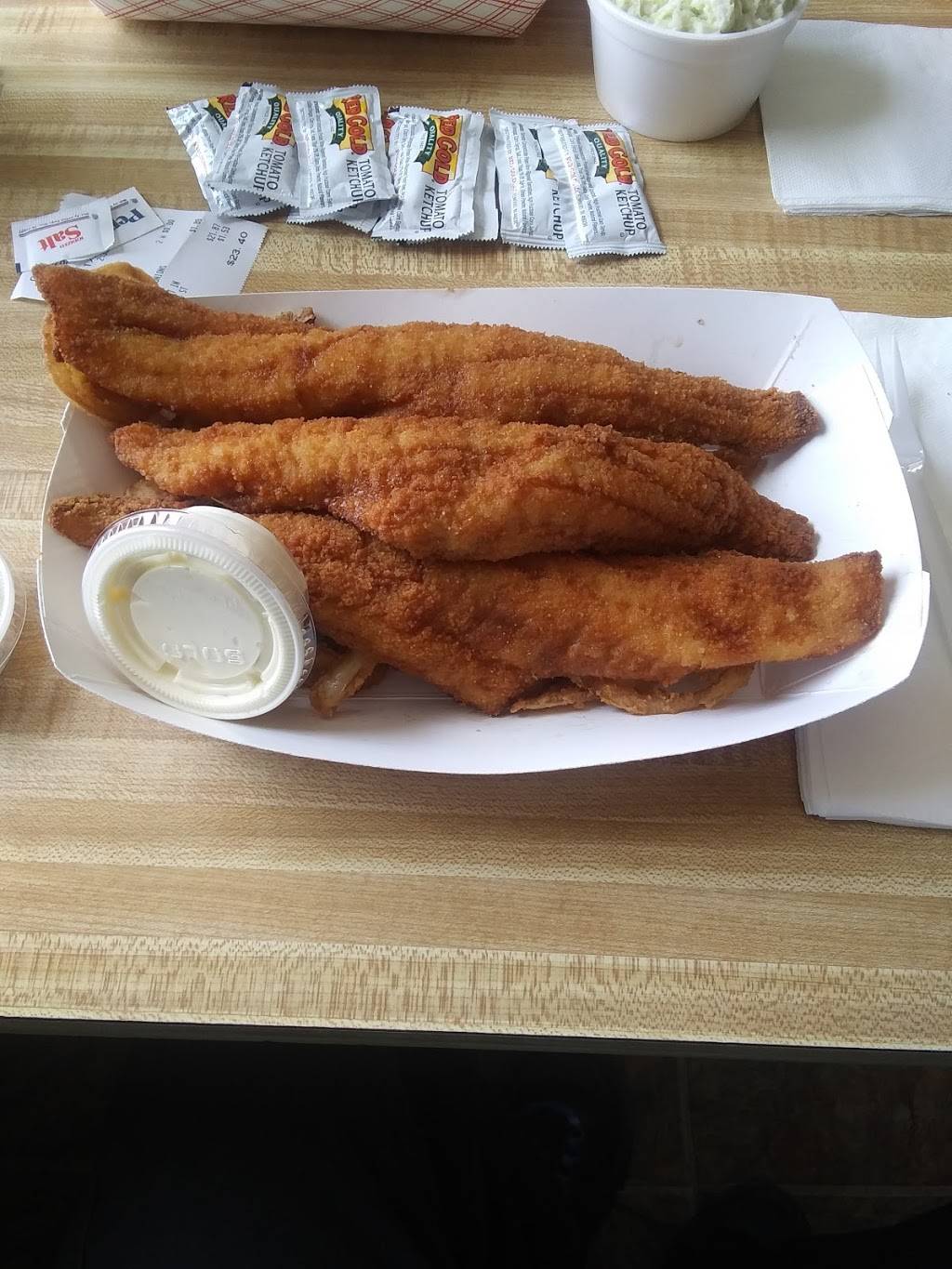 Clarksville Seafood Restaurant | restaurant | 916 Eastern Blvd, Clarksville, IN 47129, USA | 8122838588 OR +1 812-283-8588