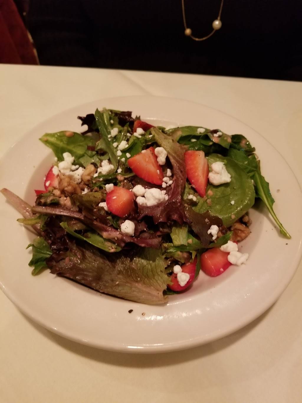 Pieros Italian Restaurant | restaurant | 3500 Reading Way, Huntingdon Valley, PA 19006, USA | 2159473650 OR +1 215-947-3650