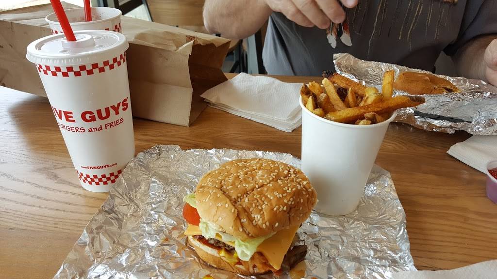 Five Guys | meal takeaway | 195 Creekside Crossing, New Braunfels, TX 78130, USA | 8306209655 OR +1 830-620-9655