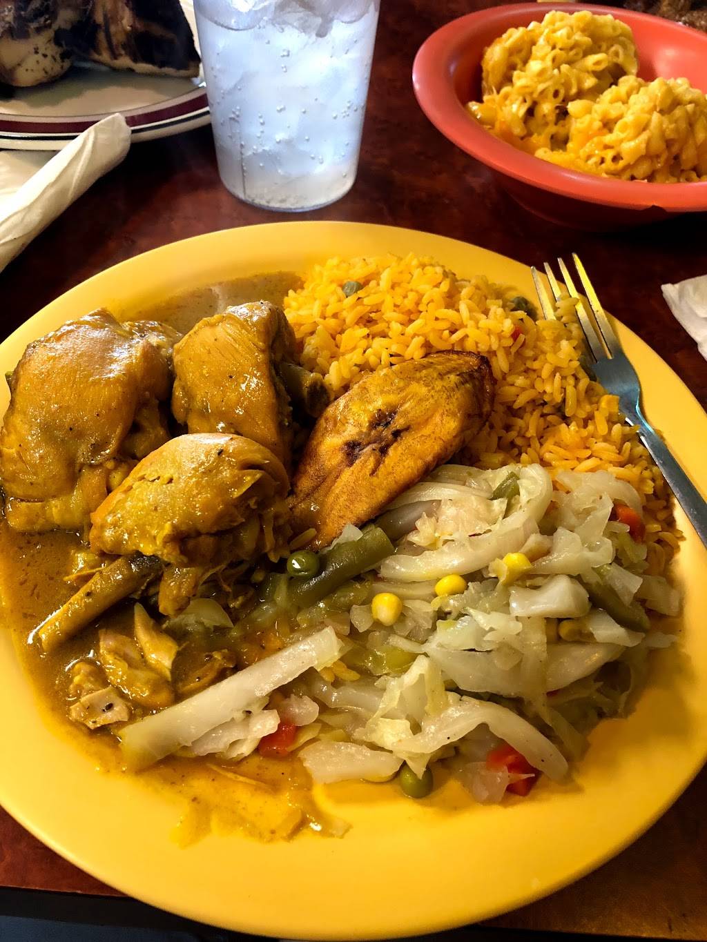 Caribbean Hut | restaurant | 2924 E Franklin Blvd, Gastonia, NC 28056, USA | 7048648134 OR +1 704-864-8134