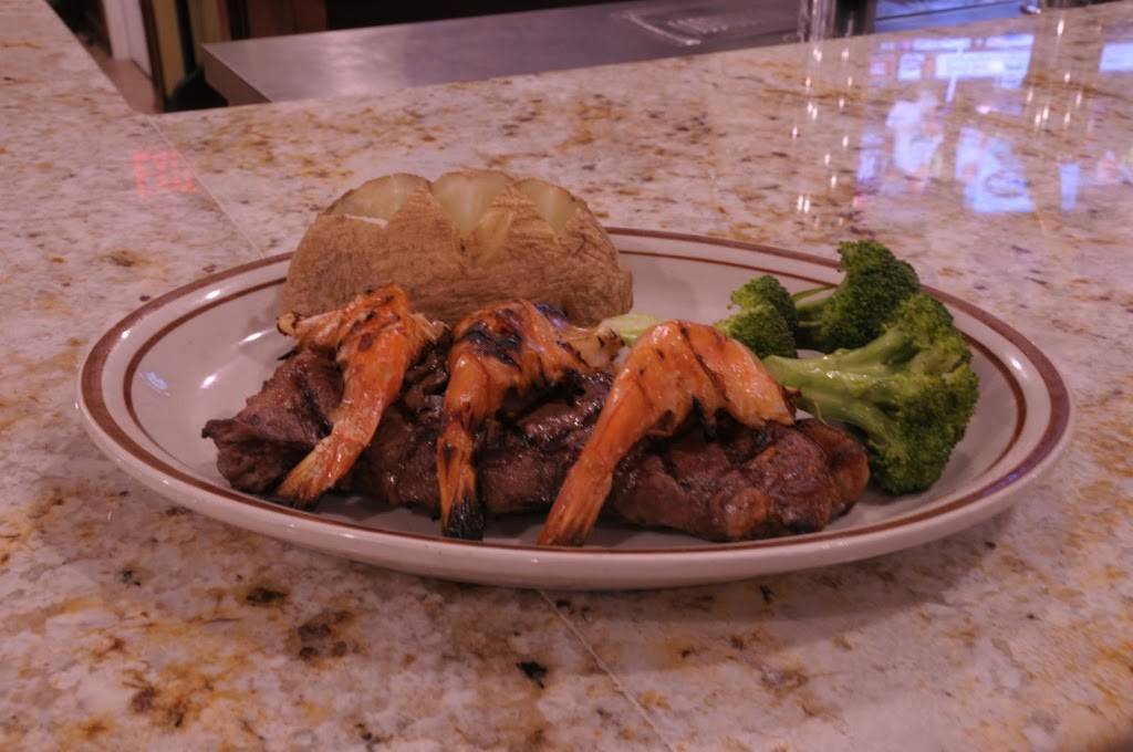 The Meeting Place Restaurant & Bar | restaurant | 1100 17th St NW b12, Washington, DC 20036, USA | 2022937755 OR +1 202-293-7755