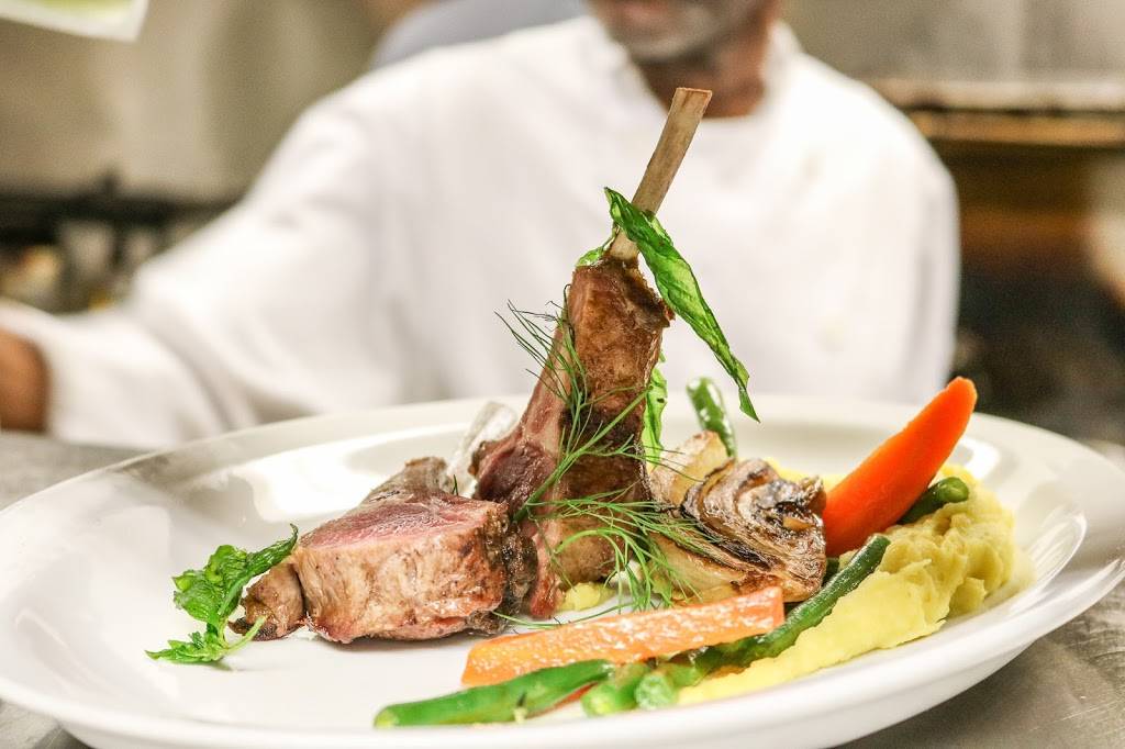 Carens Rosedale | restaurant | 1118 Yonge St, Toronto, ON M4W 2L6, Canada | 6473528111 OR +1 647-352-8111