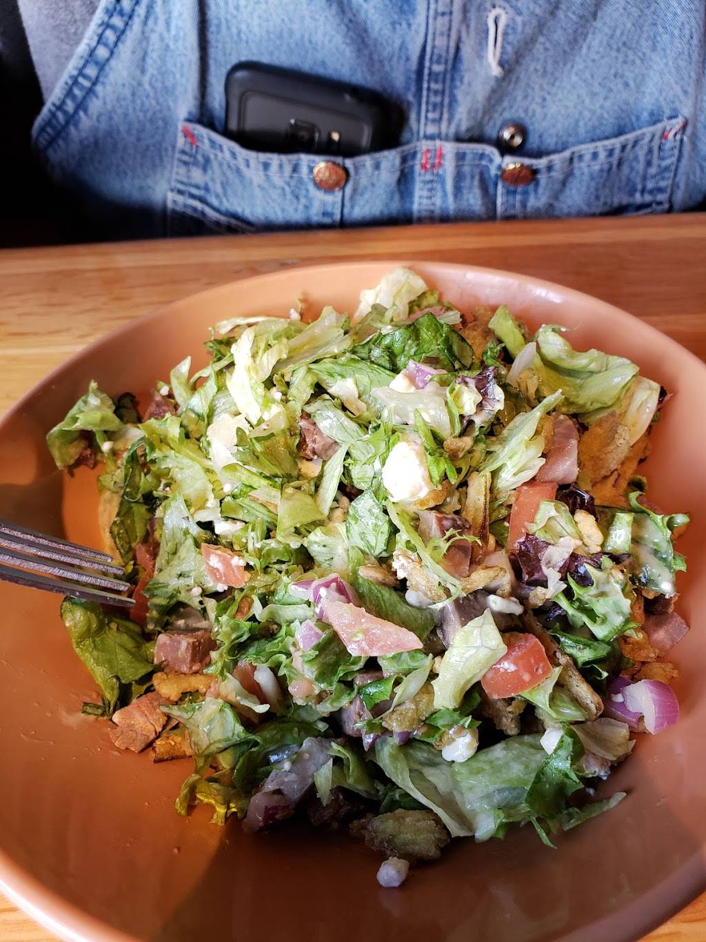 Crushed Red- Clayton | meal delivery | 8007 Maryland Ave, Clayton, MO 63105, USA | 3147258007 OR +1 314-725-8007