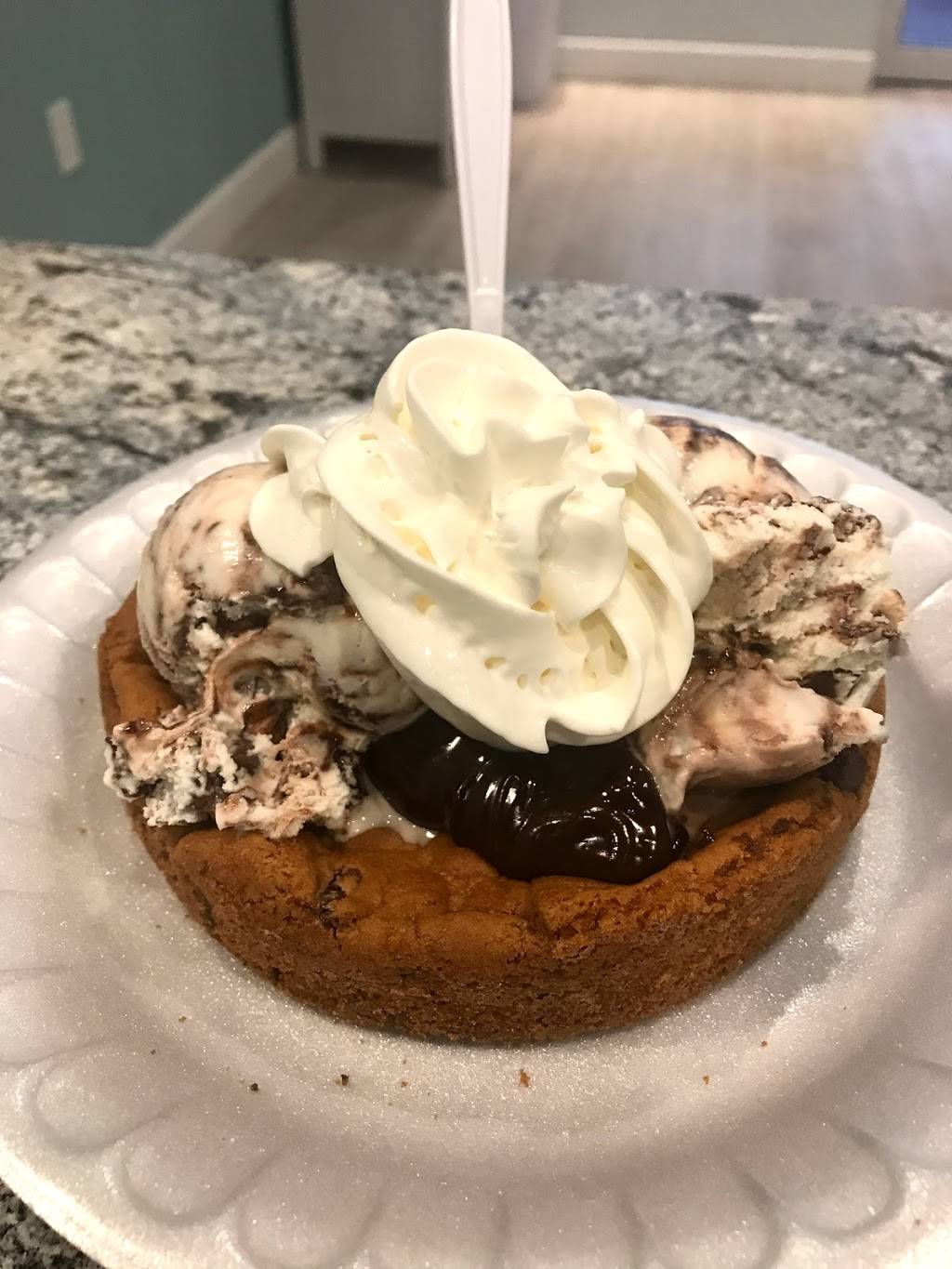 The Mint Fox Cookies & Ice Cream | cafe | 483 Mandalay Ave #114, Clearwater, FL 33767, USA | 7274444555 OR +1 727-444-4555