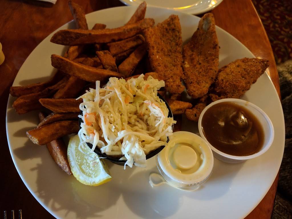 Molly & OJs Restaurant | restaurant | 875 Mariners Rd, Erieau, ON N0P 1N0, Canada | 5196768812 OR +1 519-676-8812