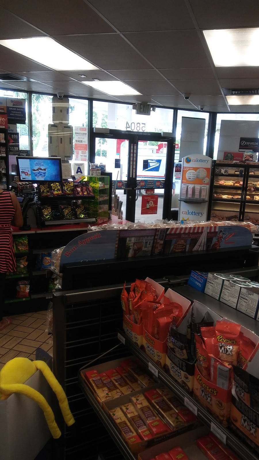 Circle K | meal takeaway | 5804 Mission Boulevard, Riverside, CA 92509, USA | 9516820912 OR +1 951-682-0912