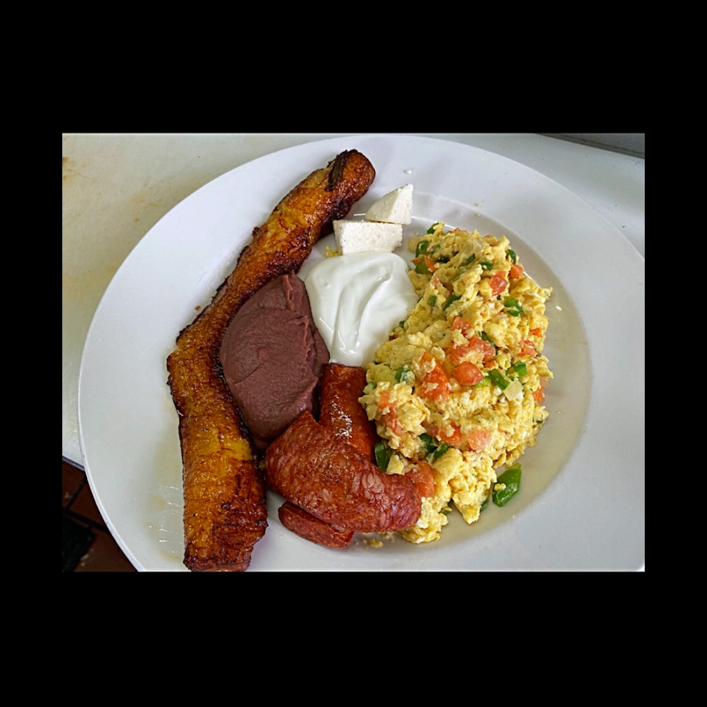 B&M’s Grill | restaurant | 843 Broadway, Revere, MA 02151, USA | 7816293778 OR +1 781-629-3778