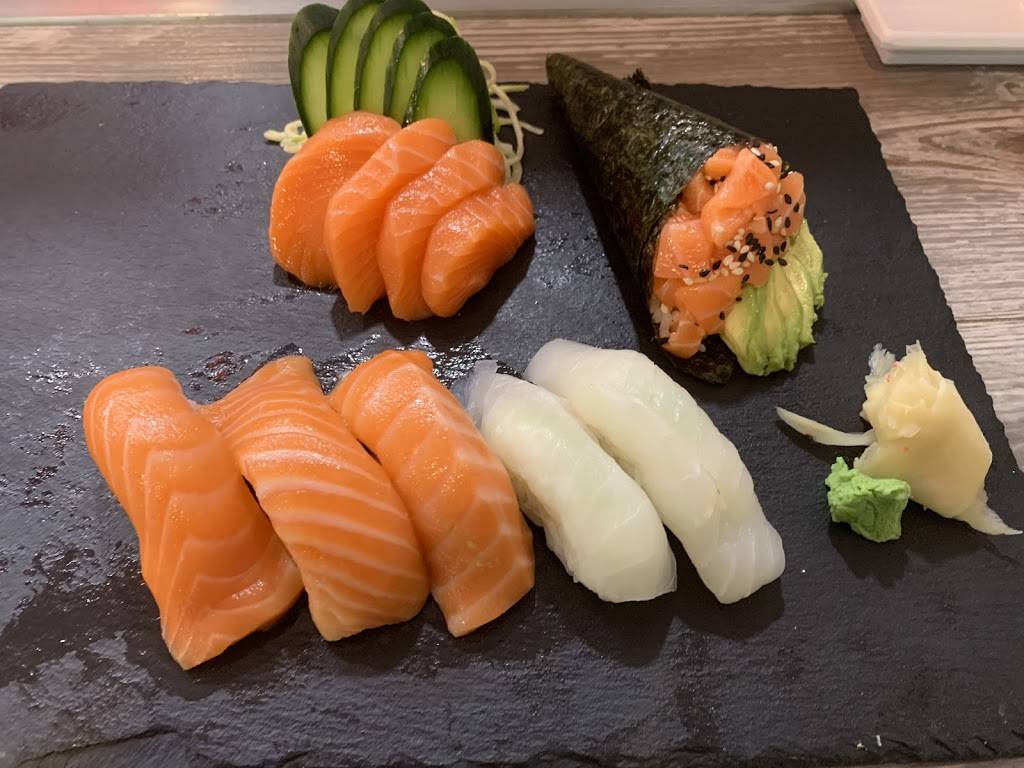 Sushi Addicts Express | restaurant | 1620 NE 205th Terrace, Miami, FL 33179, USA | 7869162908 OR +1 786-916-2908