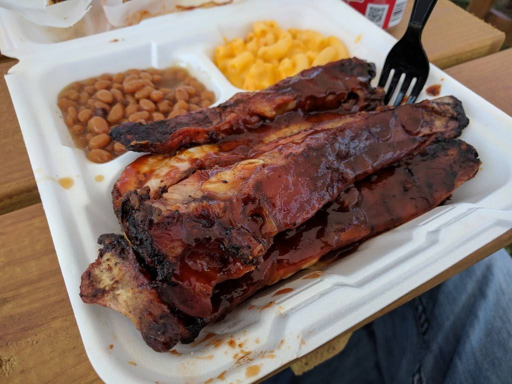 Red Wagon BBQ | restaurant | 1018 E Magnolia St, Arcadia, FL 34266, USA | 8632441510 OR +1 863-244-1510