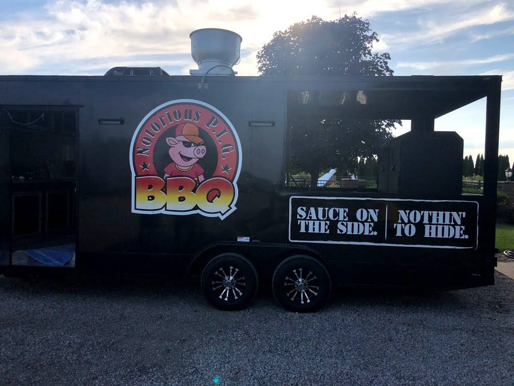 Notorious Pig Bbq | restaurant | 1629 Hunters View Dr, Mt Zion, IL 62549, USA | 2174335143 OR +1 217-433-5143