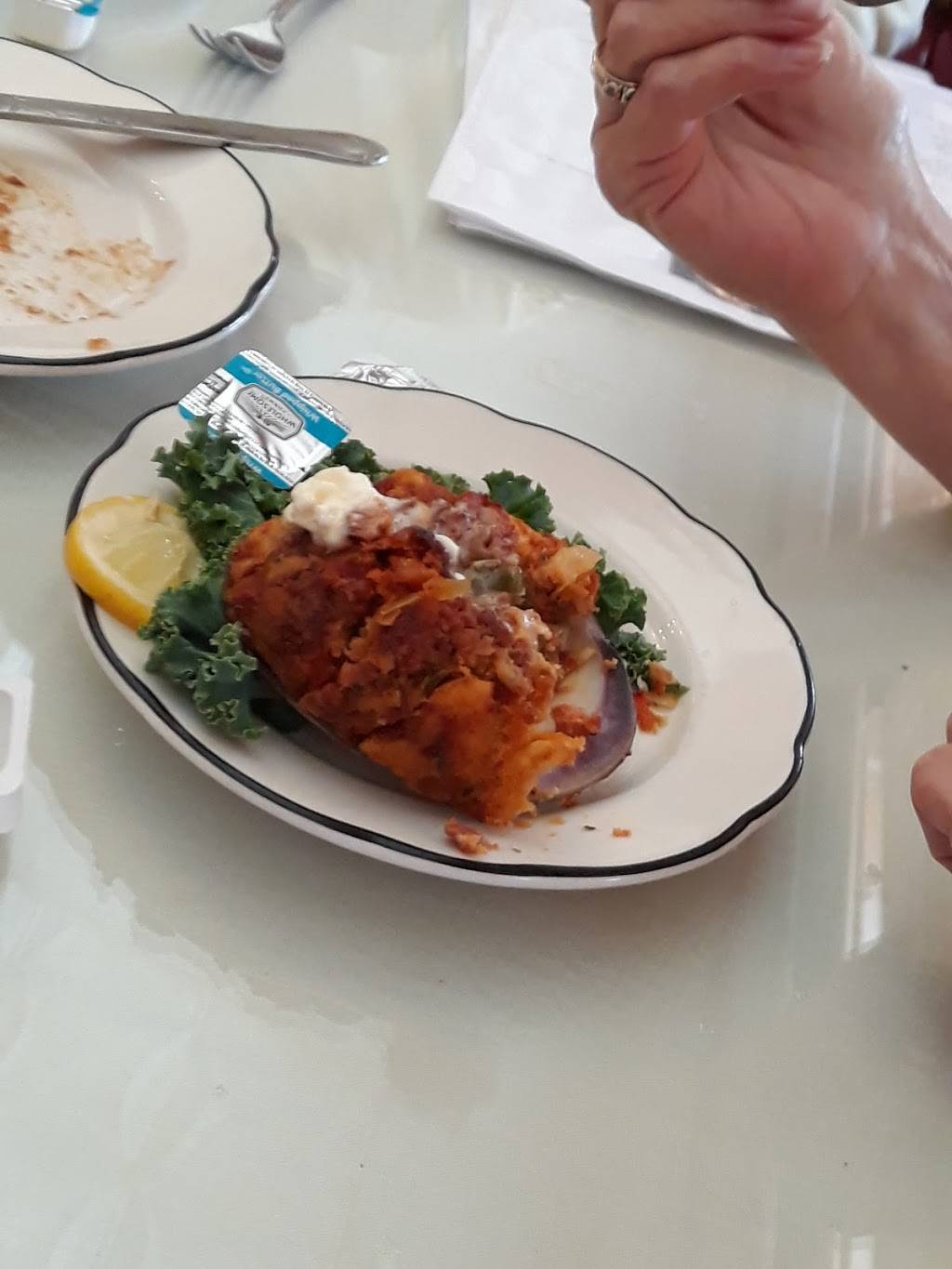 1712 Restaurant and Bar | restaurant | 1881 County St, Dighton, MA 02715, USA | 7748720226 OR +1 774-872-0226