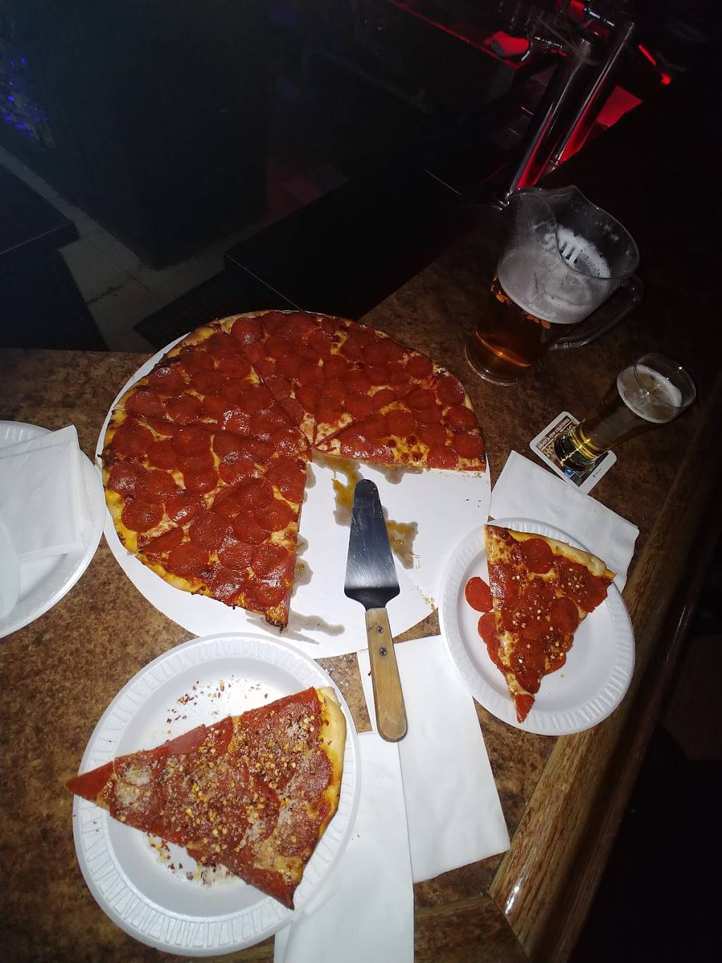 Waterworks Pizzeria & Tavern | restaurant | 7815 Ogden Ave, Lyons, IL 60534, USA | 7084479866 OR +1 708-447-9866