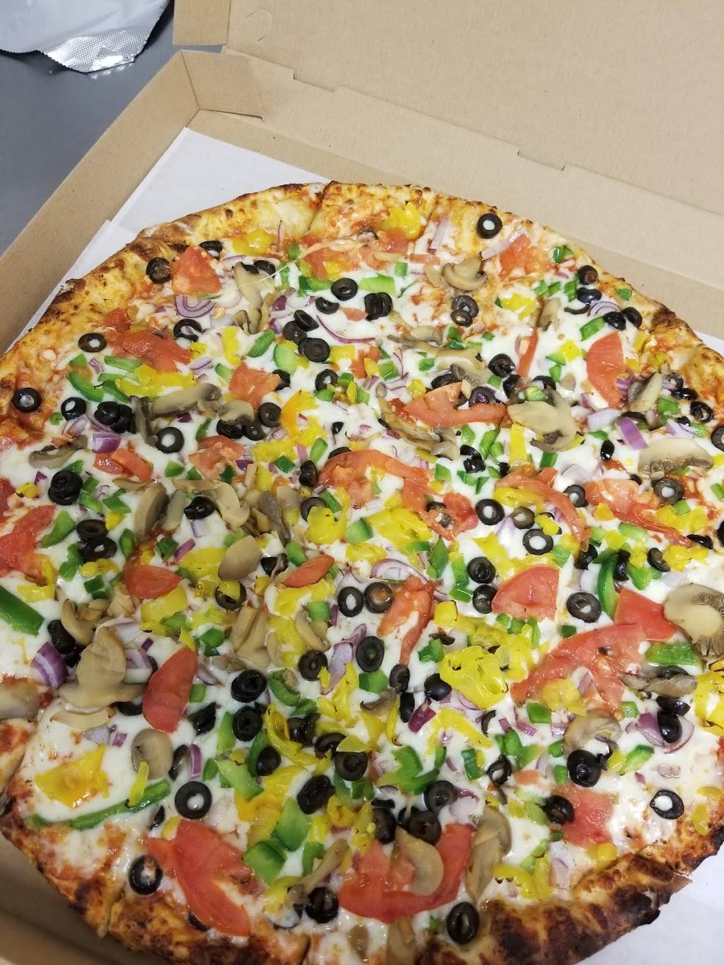 Lighthouse Pizzeria | restaurant | 414 Cleveland Rd E, Huron, OH 44839, USA | 4194331500 OR +1 419-433-1500