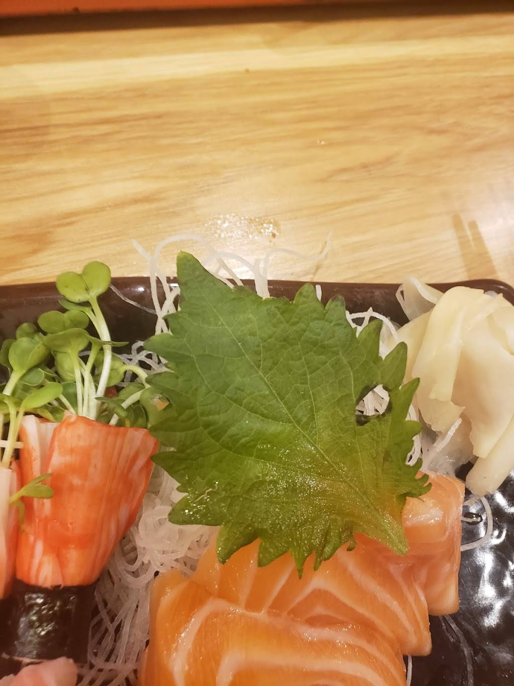 Sushi Mon | restaurant | 9770 S Maryland Pkwy, Las Vegas, NV 89183, USA | 7026170241 OR +1 702-617-0241