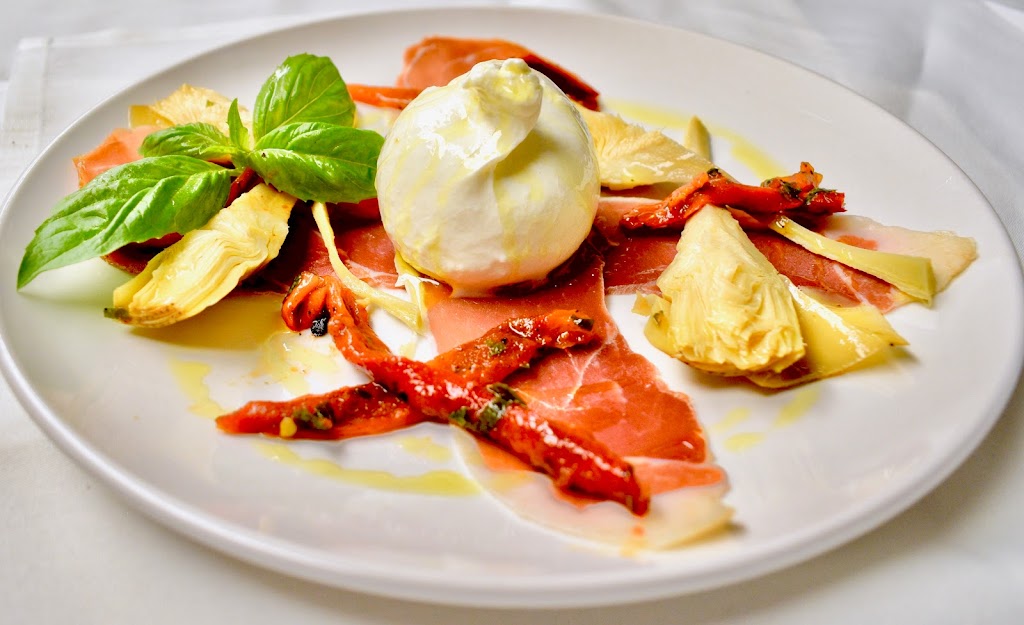 Marias Cucina | restaurant | 477 Broadway, Providence, RI 02909, USA | 4015281111 OR +1 401-528-1111