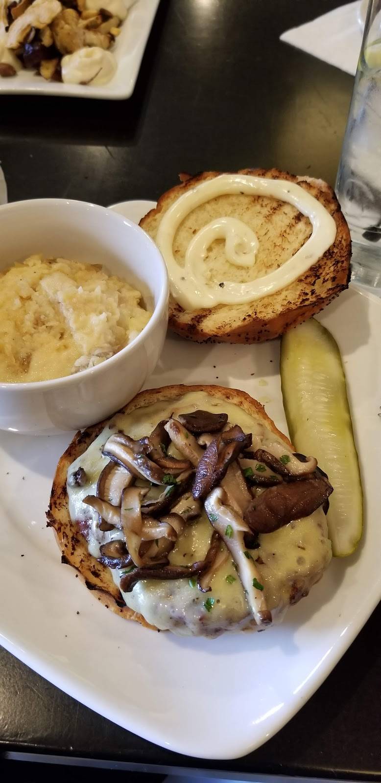 Harvest Seasonal Grill & Wine Bar - Harrisburg | restaurant | 2625 Brindle Dr, Harrisburg, PA 17110, USA | 7175454028 OR +1 717-545-4028