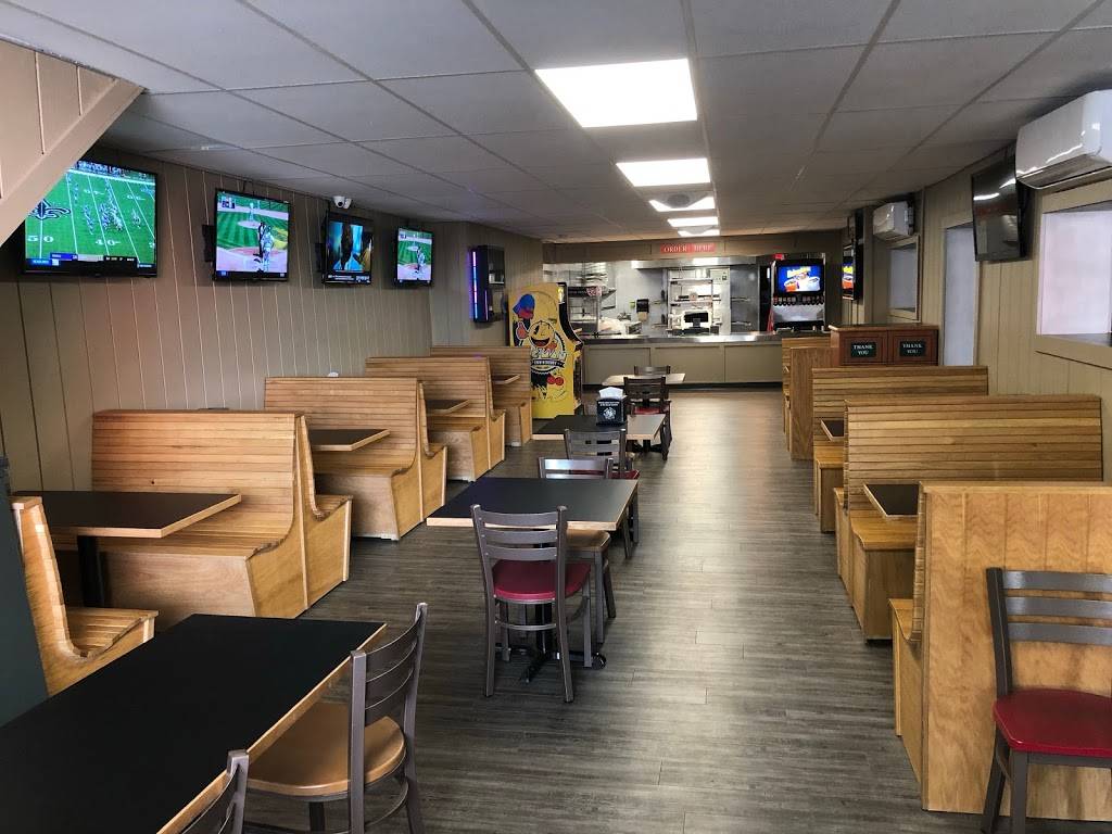 The Rooster Pub And Pizza | restaurant | 34 Main St, Brockport, NY 14420, USA | 5853913099 OR +1 585-391-3099