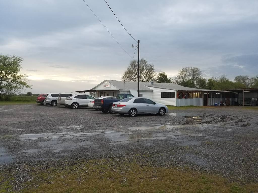 Big Johns Seafood | restaurant | 3630 Broadview Dr, Erath, LA 70533, USA | 3379378355 OR +1 337-937-8355