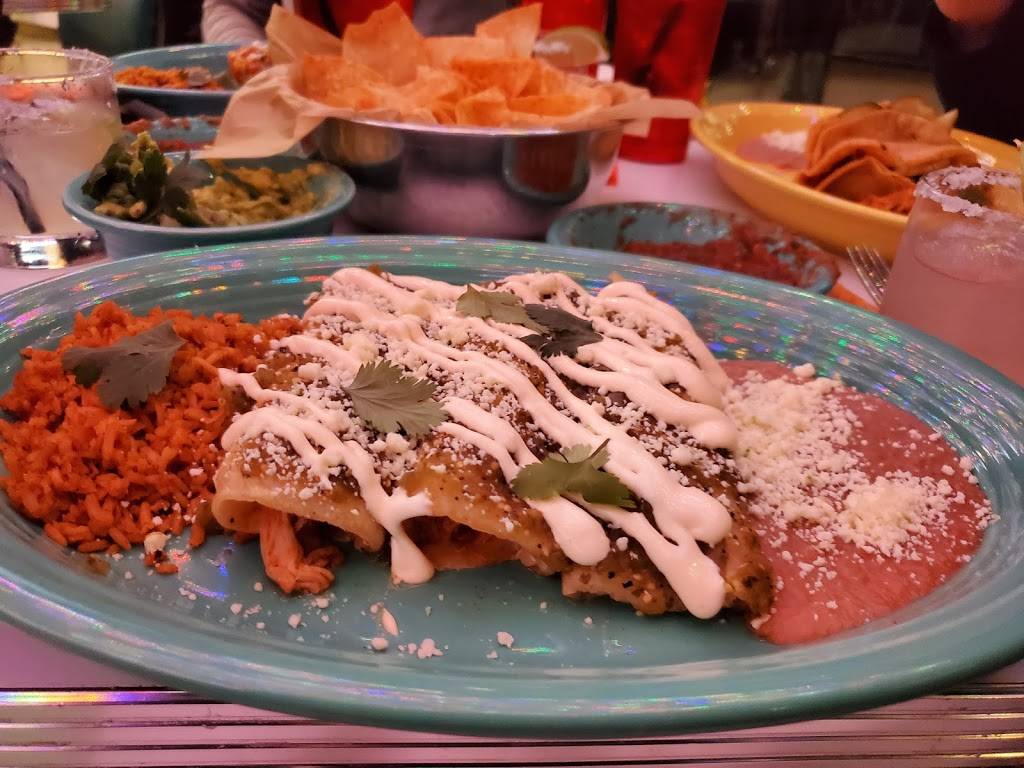 Queso Beso | restaurant | 1525 Main St, Dallas, TX 75201, USA | 2149227510 OR +1 214-922-7510