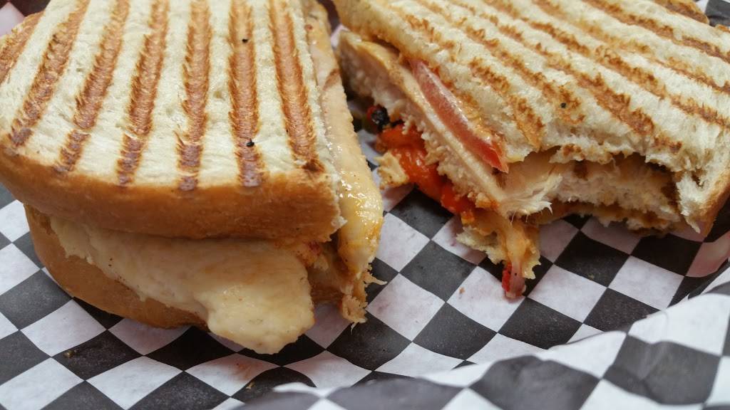 Lunch Break | meal takeaway | 3702 E Roeser Rd, Phoenix, AZ 85040, USA | 6024371090 OR +1 602-437-1090