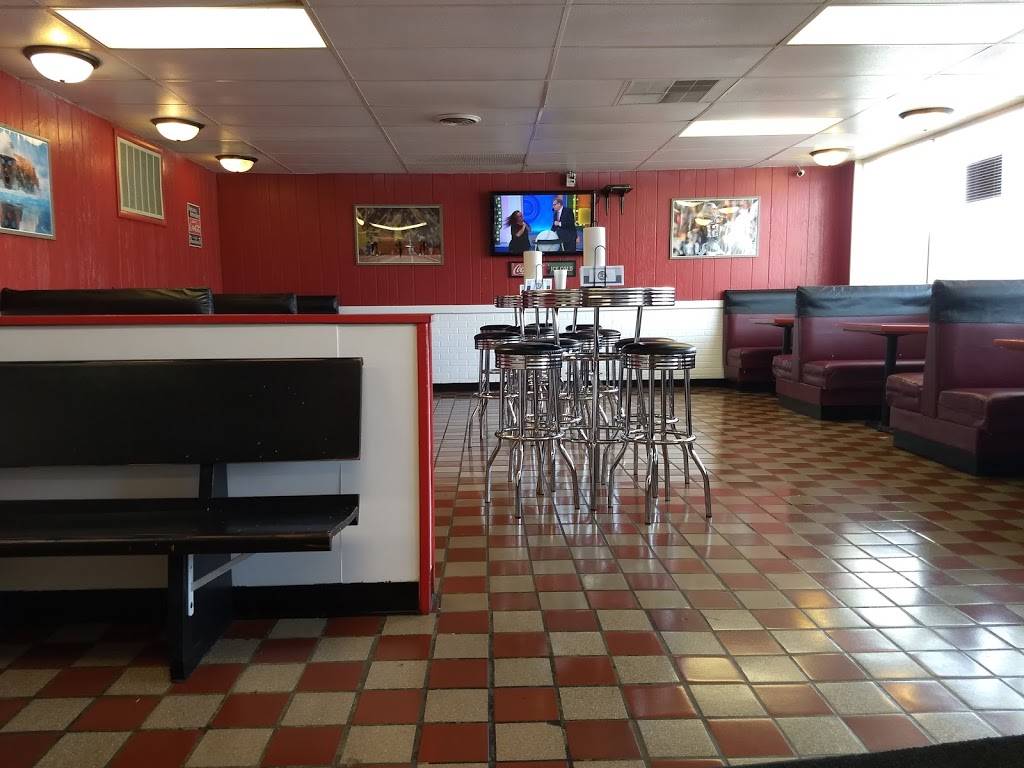 Uncle Dogs | restaurant | 643 Capital Ave SW, Battle Creek, MI 49015, USA | 2692237648 OR +1 269-223-7648