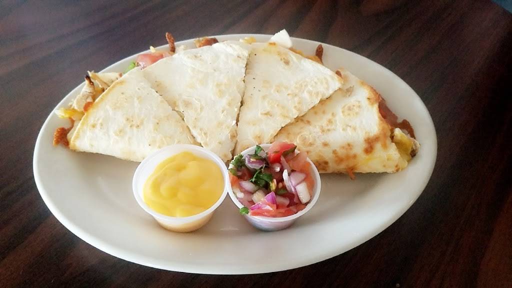 Harley Blue Bar & Grill | restaurant | 2961 Main St, Blue Mounds, WI 53517, USA | 6084373780 OR +1 608-437-3780