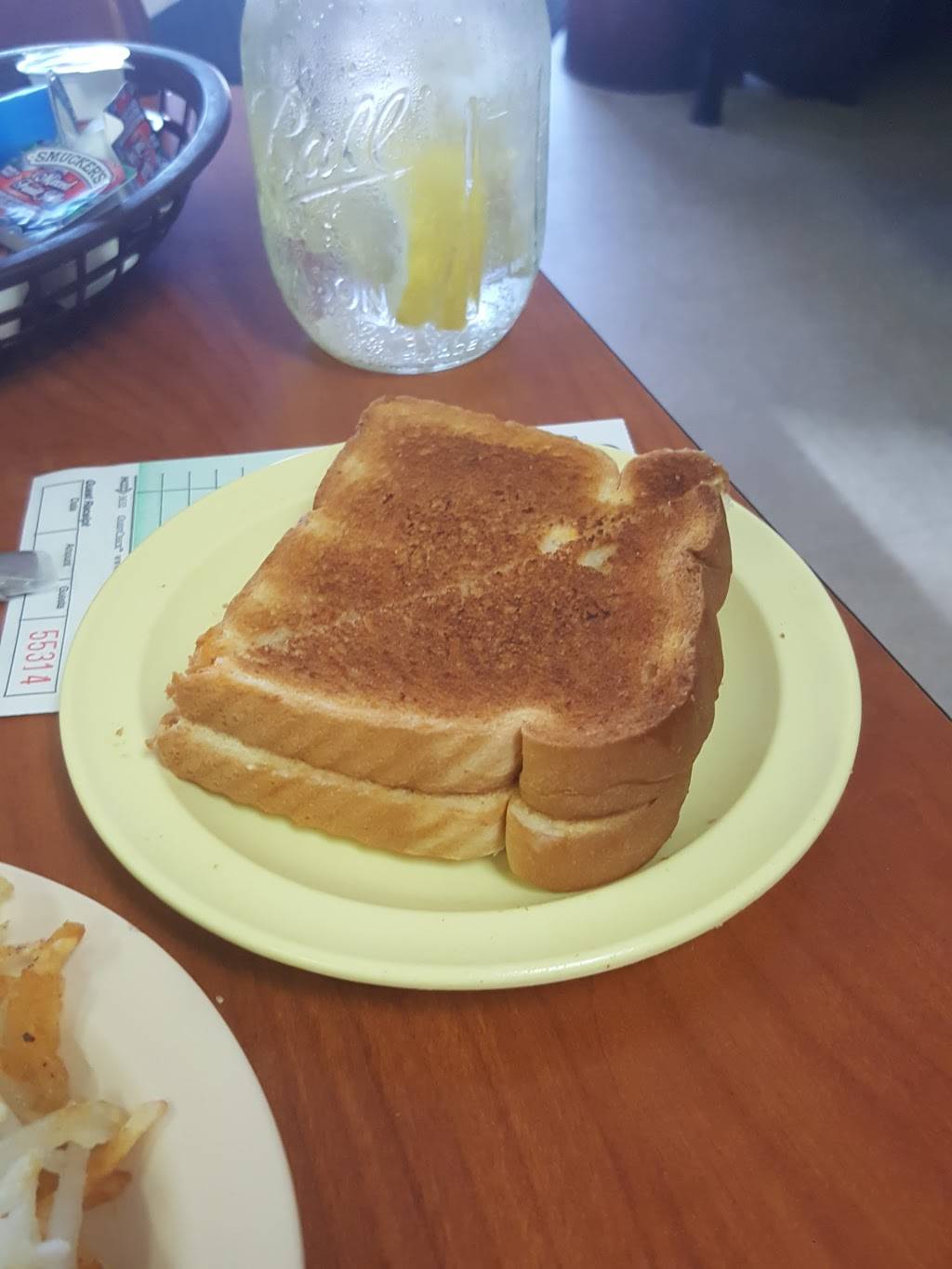 Charlies Family Restaurants | restaurant | 2614 Lakeland Hills Blvd #8, Lakeland, FL 33805, USA | 8636832999 OR +1 863-683-2999